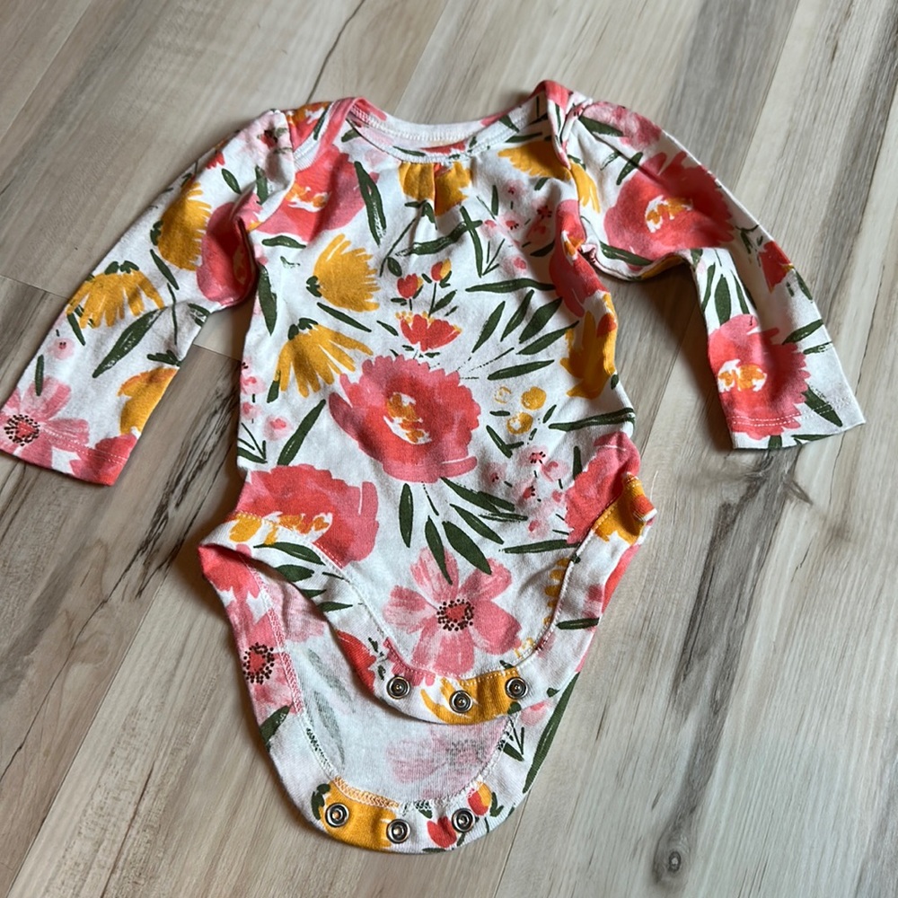 0-3m baby place onesie